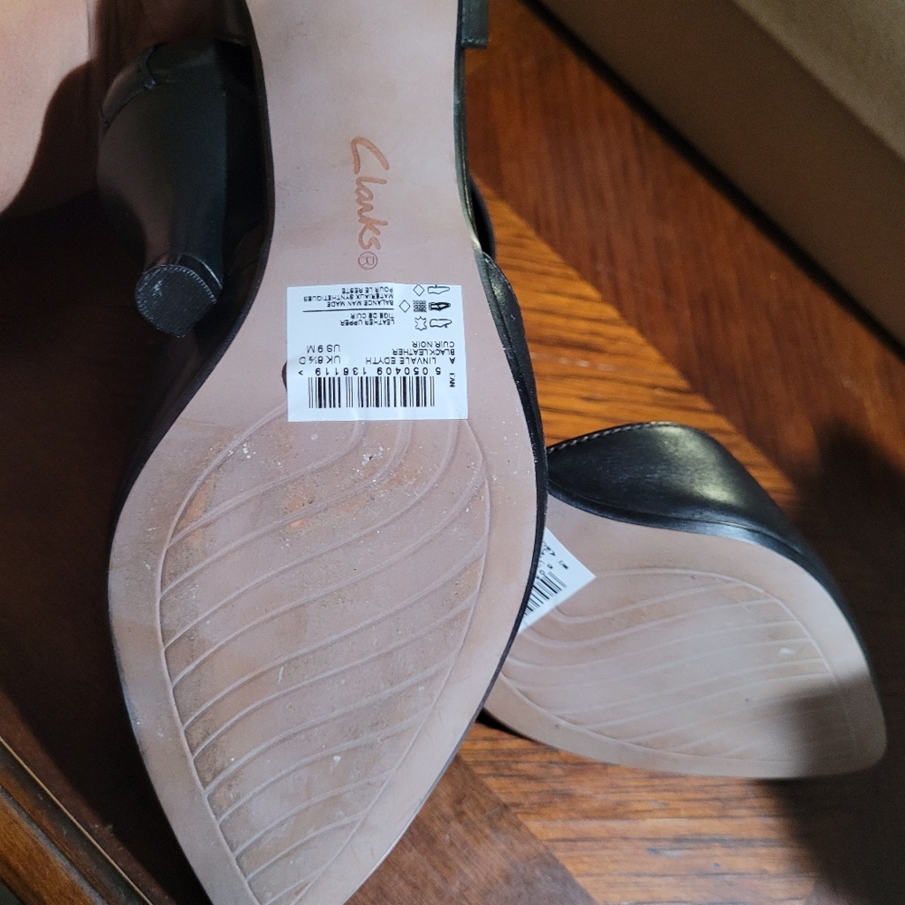 Clarks collection - Picture 3 of 10